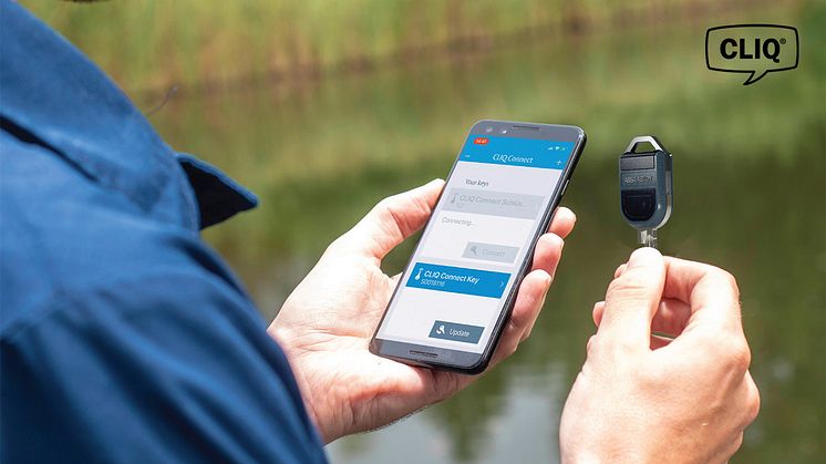 Den nya funktionen Connect ger möjligheter att uppdatera CLIQ-nycklarna via mobiltelefonen – oavsett vilken plats användaren befinner sig på.