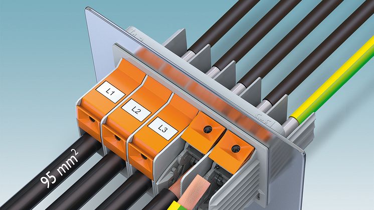 High-current feed-through terminal block with fast connection for large cross sections