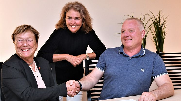 F.v. Torild Ofstad, leder av LOP, Turid Langli, leder av NRFs Pensjonistforum og Thor Eivind Halvorsen, sekretariatsleder i NRF. (Foto: Tone Rise, Hold Pusten) 