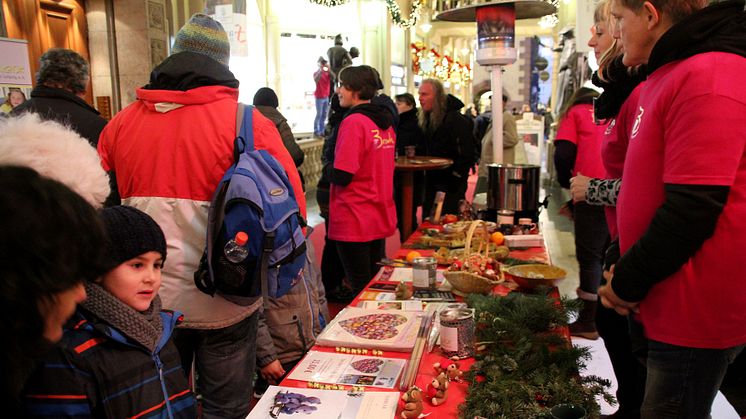 Erfolgreicher Bärenherz-Weihnachtsbasar 2016: Rückblick in Bildern