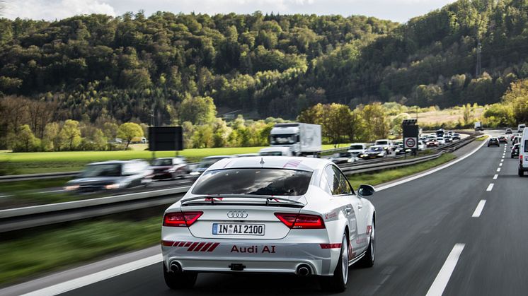 Audi fortsätter tester med självkörande “Jack” på Autobahn