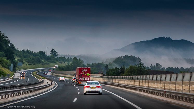 RAC study shows drivers slap down UK roads in favour of those the other side of the Channel