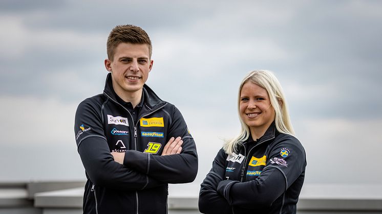 Andreas and Jessica Bäckman. Photo: FIA WTCR (Free rights to use the image)