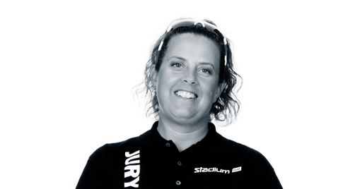 Stadium nysatsar på golf med Fanny Sunesson som produktexpert