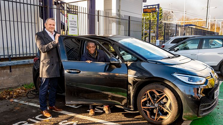 Local MP celebrates new EV charging points in Harpenden