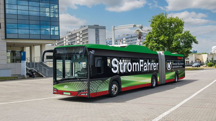 Ein Elektrobus der Firma Solaris im StromFahrer-Design von DSW21_.jpg