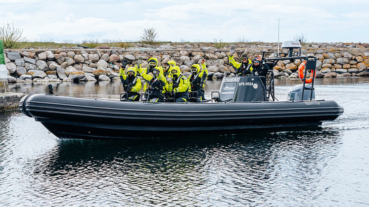 Eleverna åkte rib-båt ut på Östersjön som en av stationerna. Foto: Sölvesborg-Mjällby Sparbank
