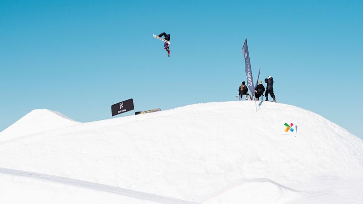 SkiStar Snow Park Trysil ble kåret til Norges beste Snowboard Awards. Her Fridtjof Sæther Tischendorf på Night'n under forrige sesongs NM i Trysil. Foto: Ola Matsson
