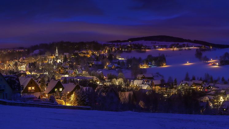 Lichterglanz im Spielzeugdorf Seiffen (Foto: TVE/Uwe Meinhold)