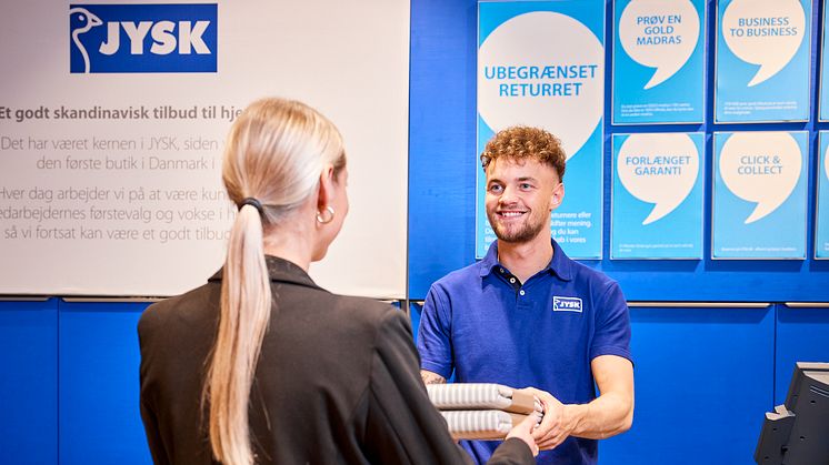 JYSK store employee with customer