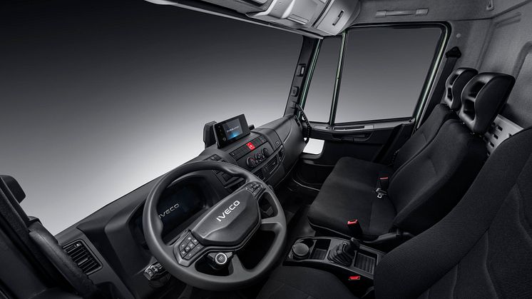 Iveco Eurocargo MY24-interior-1