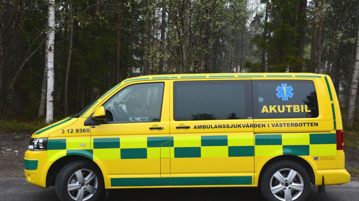 Akutbil med ny färgsättning