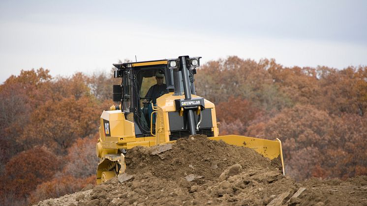 Cat D7E bandschaktare i arbete-3