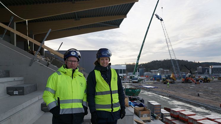 Anders Emilsson och Cecilia Wahlskog på östra läktaren