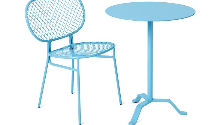 Mustasch bord med Wimbledon stol, design Broberg & Ridderstråle