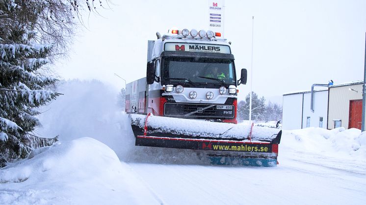 Marknadsledande snöplogstillverkare rustar för framtiden