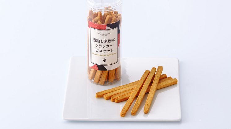 SPACIA X menu - Cracker biscuits made of sake lees and rice flour