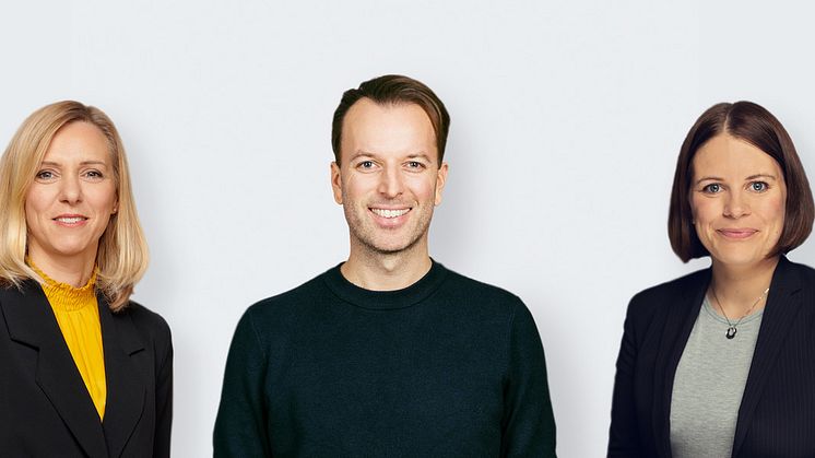 Från vänster: Marianne Gjertsen Ebbesen, koncerndirektör för bostadsutveckling trähus och Obos representant i Odevos styrelse, Daniel Larsson, vd på Odevo, och Ingunn Andersen Randa, koncerndirektör och ansvarig för Obos aktieinvesteringar.