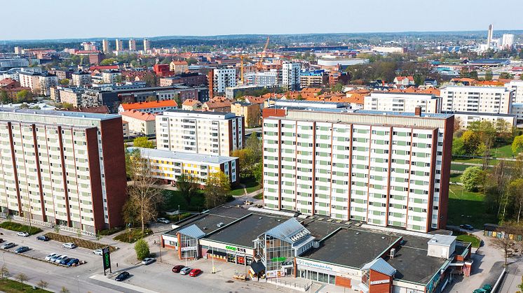 En av 10 fastigheterna, på Årbygatan med 155 lägenheter