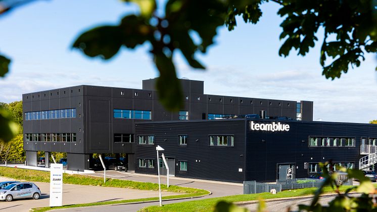 For at øge energieffektiviteten på hovedkontoret og i fem datacentre har den danske techgigant team.blue investeret et stort millionbeløb i ny teknologi. Samtidig opfordres medarbejderne til at tage mere ansvar.