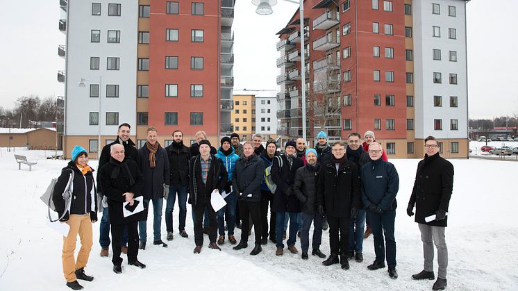 På Nordanby Äng i Västerås fick europeiska bostadsföretag veta mer om industriella metoder för att bygga trähus.