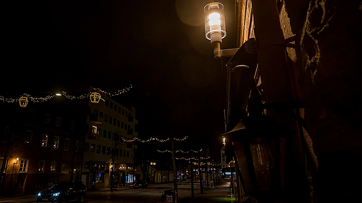 Nu invigs den nya belysningen utmed Allégatan. Foto: Anne-Marie Widelius