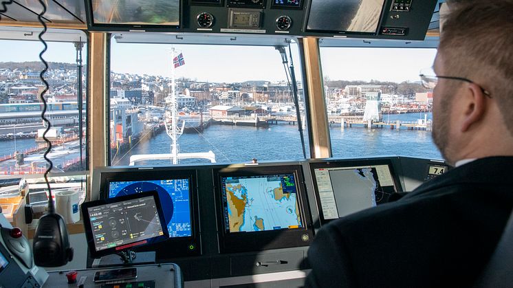 Kongsberg Maritime’s Adaptive Transit system brings 'Bastø Fosen VI' safely alongside