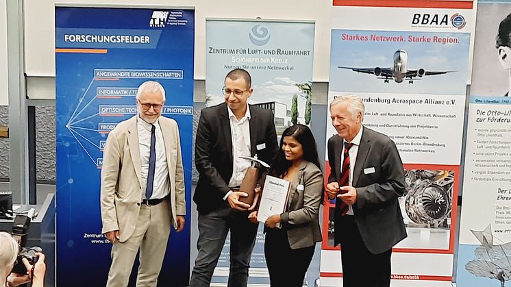 Im Rahmen des 15. Tags der Luft- und Raumfahrt gewann die NEUROSPACE GmbH und die NEX Aero GmbH den Lilienthal-Preis für innovative und zukunftsweisende Leistungen im Bereich der Luft- und Raumfahrt. Bild: © BBAA 