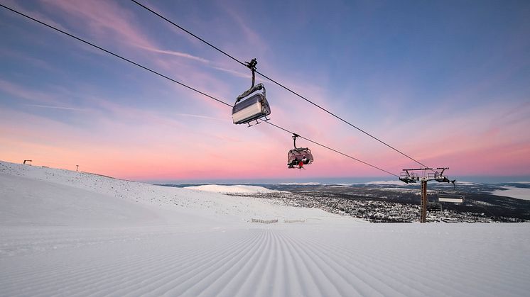 The early start of the winter season has led to a high demand from our guests. 