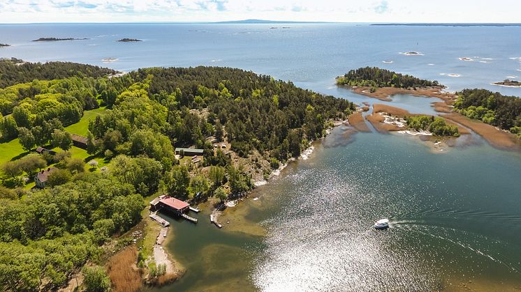 Øya Lurö som ligger i Vänern er en herlig sommerperle. Foto: Visit Säffle