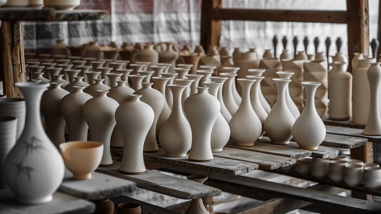 Ceramics and textile production are among the technologies which were transferred around the world thanks to skilled immigrants between 1500-1800, and which will be explored by Dr Felicia Gottmann as part of a new UKRI-funded research project.