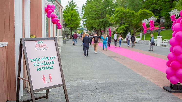 Restriktioner samsades med feststämning när Liseberg öppnade den 3 juni efter 520 dagar stängt. Foto: Hedvig Wallin