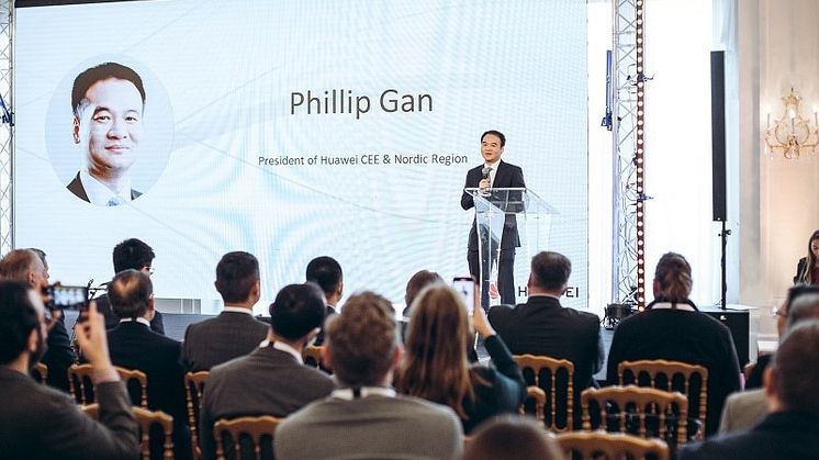 Phillip Gan, President, Huawei CEE & Nordc Region, talar vid evenemanget