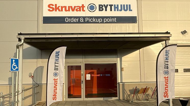 Order & Pickup Point i Kungsängen - utsidan på butiken