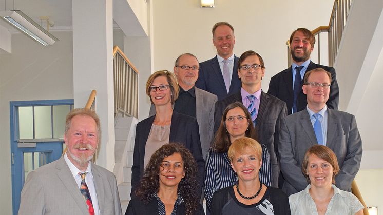 Neue Professorinnen und Professoren im Land Brandenburg gemeinsam mit Wissenschaftsministerin Dr. Martina Münch (1. Reihe, 2.v.r.).