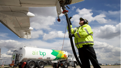 Neste och Air bp kan nu erbjuda större volymer av hållbart flygbränsle i Europa