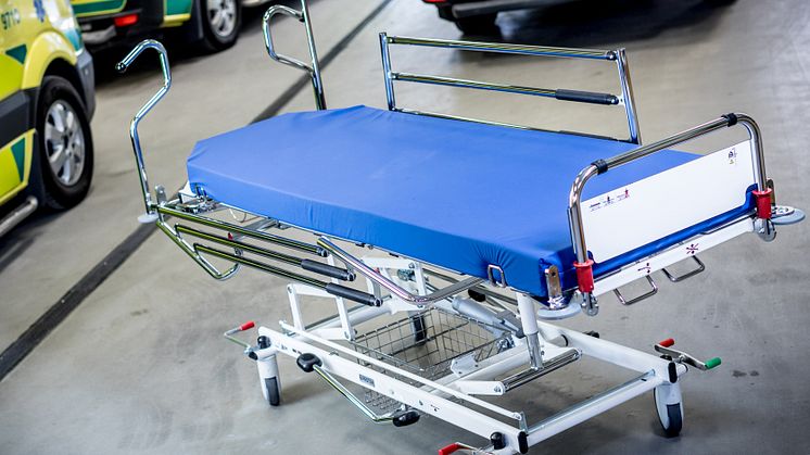 Patientvagn Proton S10 som används för patienttransporter är en av de produkter som Proton Caretec utvecklar och tillverkar i Skillingaryd.