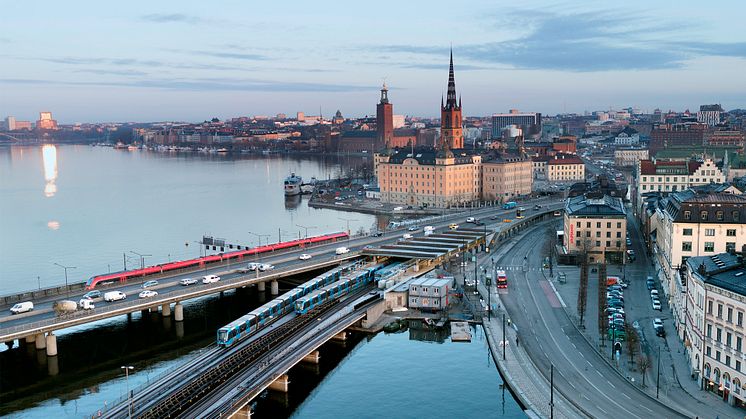 Kollektivtrafiken och tågnäringen viktig för att hålla Sverige rullande