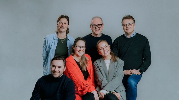 Ledergruppen i Snakk Kommunikasjon: (fra v.) Stian Barsnes-Simonsen, Vanda Aars, Camilla Kierulf Jørgensen, Ivar Steen-Johnsen, Karoline Smådal og Nils Ketil Andresen.