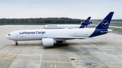 Lufthansa Cargo B777F in Front of MD-11F