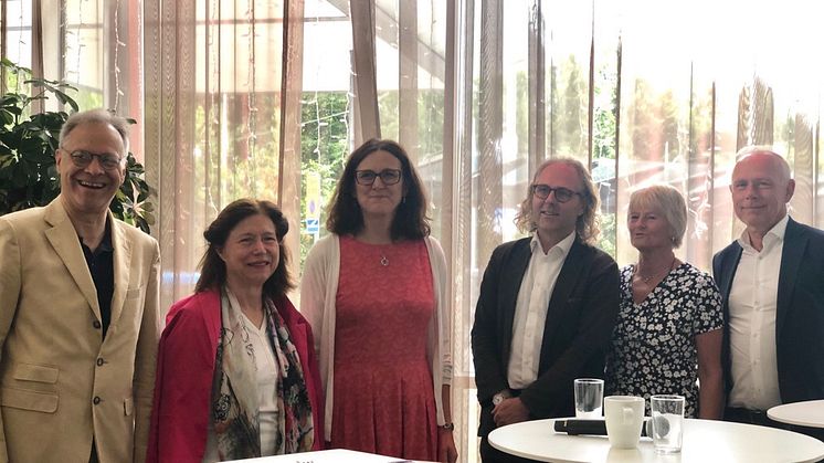 Parts of the reference group during a press meeting Monday 24th June at The Swedish Exhibition & Congress Centre Group in Gothenburg.  From left: Rainer Münz, Lenka Rovná, Cecilia Malmström, Urban Strandberg, Pam Fredman and Dennis Andersson.