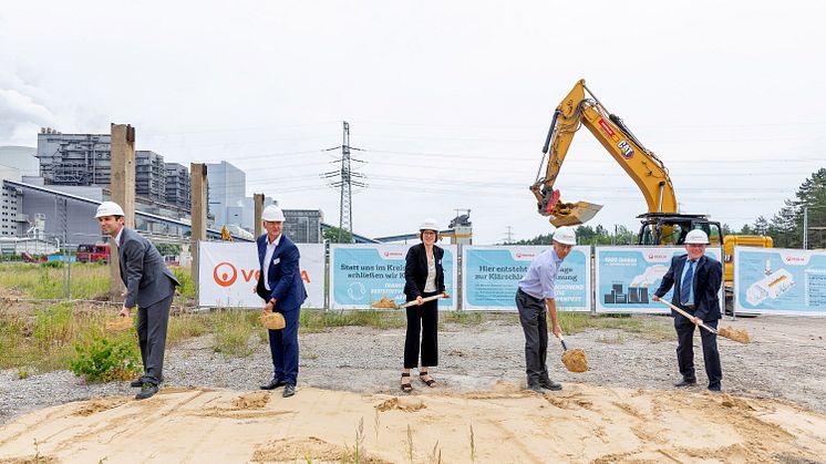 Veolia_Spatenstich Klaerschlammtrockner Boxberg.jpg