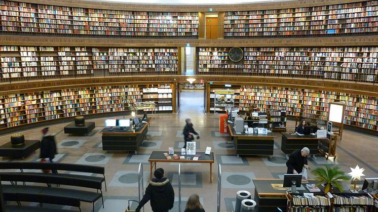 Rotundan på Stockholms stadsbibliotek – ett av 40 bibliotek i organisationen som nu är med i Librissamarbetet. Foto: Stockholms stadsbibliotek