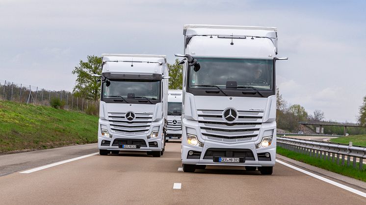 ​Från och med april går det att få sin Mercedes-Benz Actros med luftfjädrad 9-tons framaxel.