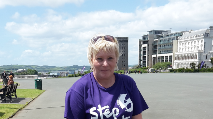 Devon stroke survivor takes a Step Out for Stroke in Teignmouth