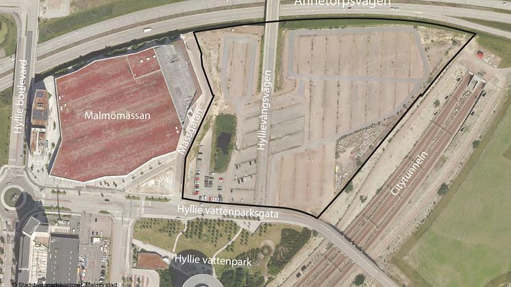 På tomten intill Malmömässan planeras bostäder som alla Malmöbor ska kunna ha råd med.