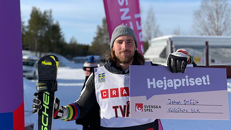 Johan Silfält går suveränt bra i Svenska Spel Alpine Elite Tour. Denna gång blev han bäste svensk i AET Lycksele. Foto: Saga Bergman/Svenska Spel Alpine Elite Tour