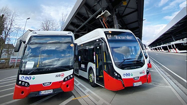 Vid sin norra depå visar Kölns kollektivtrafikmyndighet (Kölner Verkehrs-Betriebe/KVB) hur en modern och effektiv laddstation kan se ut. 