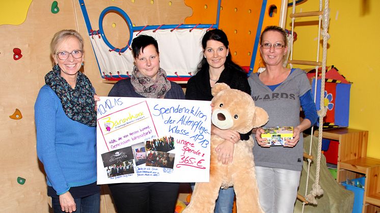 Fünf Minuten für Bärenherz: Schüler der Altenpflege in der Johanniter Schule sammeln für das Kinderhospiz 