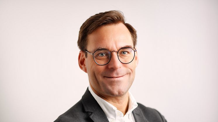 Fredrik Wahrolén har en bakgrund från ledningsroller inom försäljning, kommunikation och marknadsföring på företag som Mercedes-Benz, Peab, Duni och IKEA. Foto: Rickard Johnsson